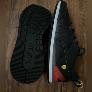 Puma Ferrari Black Sneaker Size 6.5